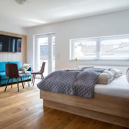 Luxury Monte Carlo Aparthotel Portschach am Woerthersee