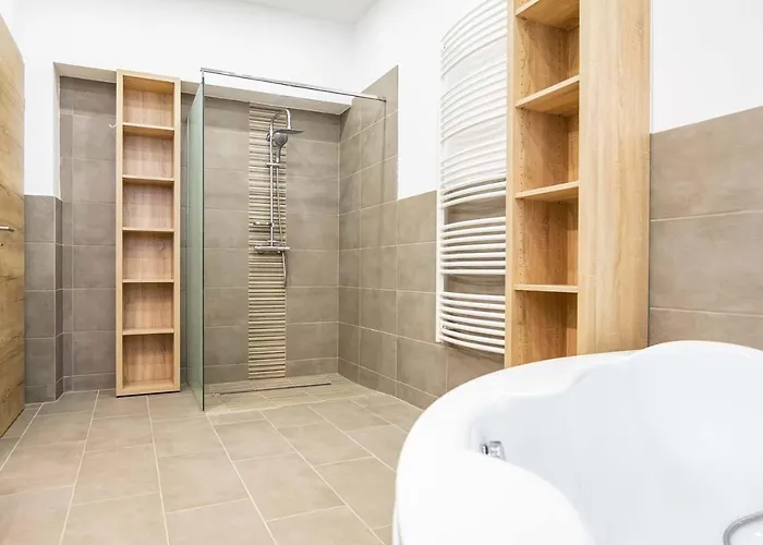 Luxury Monte Carlo 4* Пёрчах-ам-Вёртерзе